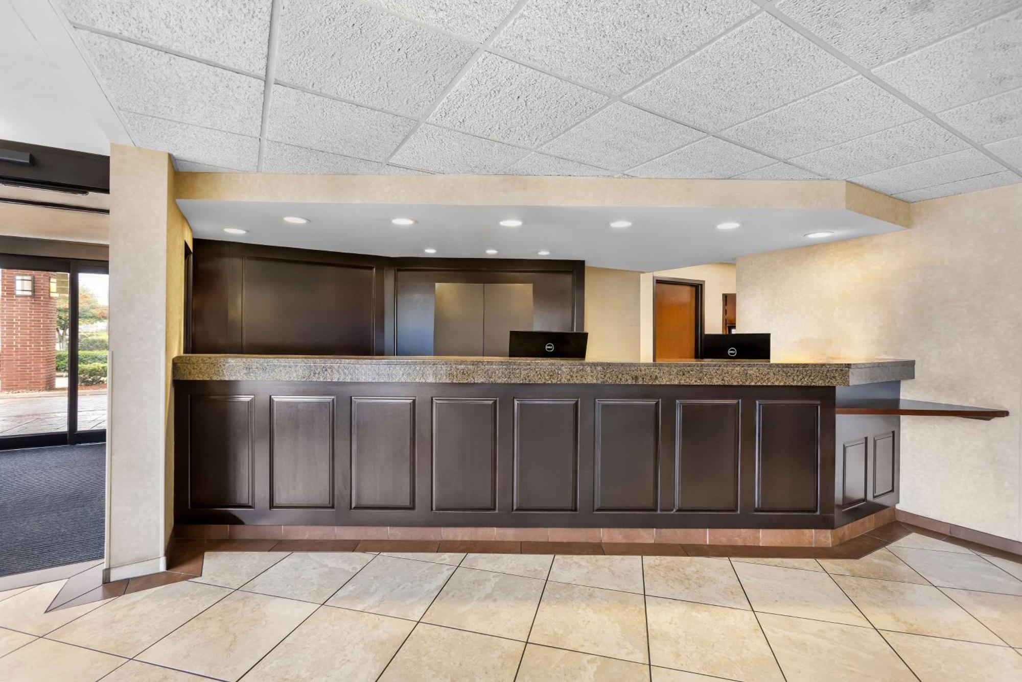Hotel Sonesta Essential Houston Hobby Airport Exterior foto